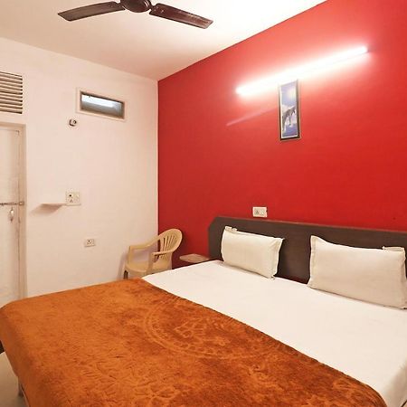 Spot On 48690 Hotel Host Agra (Uttar Pradesh) Exterior photo