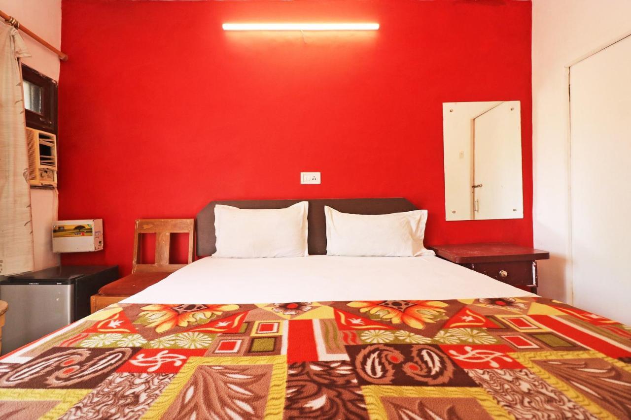 Spot On 48690 Hotel Host Agra (Uttar Pradesh) Exterior photo
