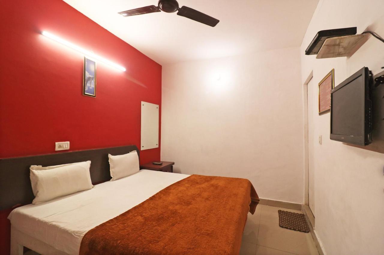 Spot On 48690 Hotel Host Agra (Uttar Pradesh) Exterior photo