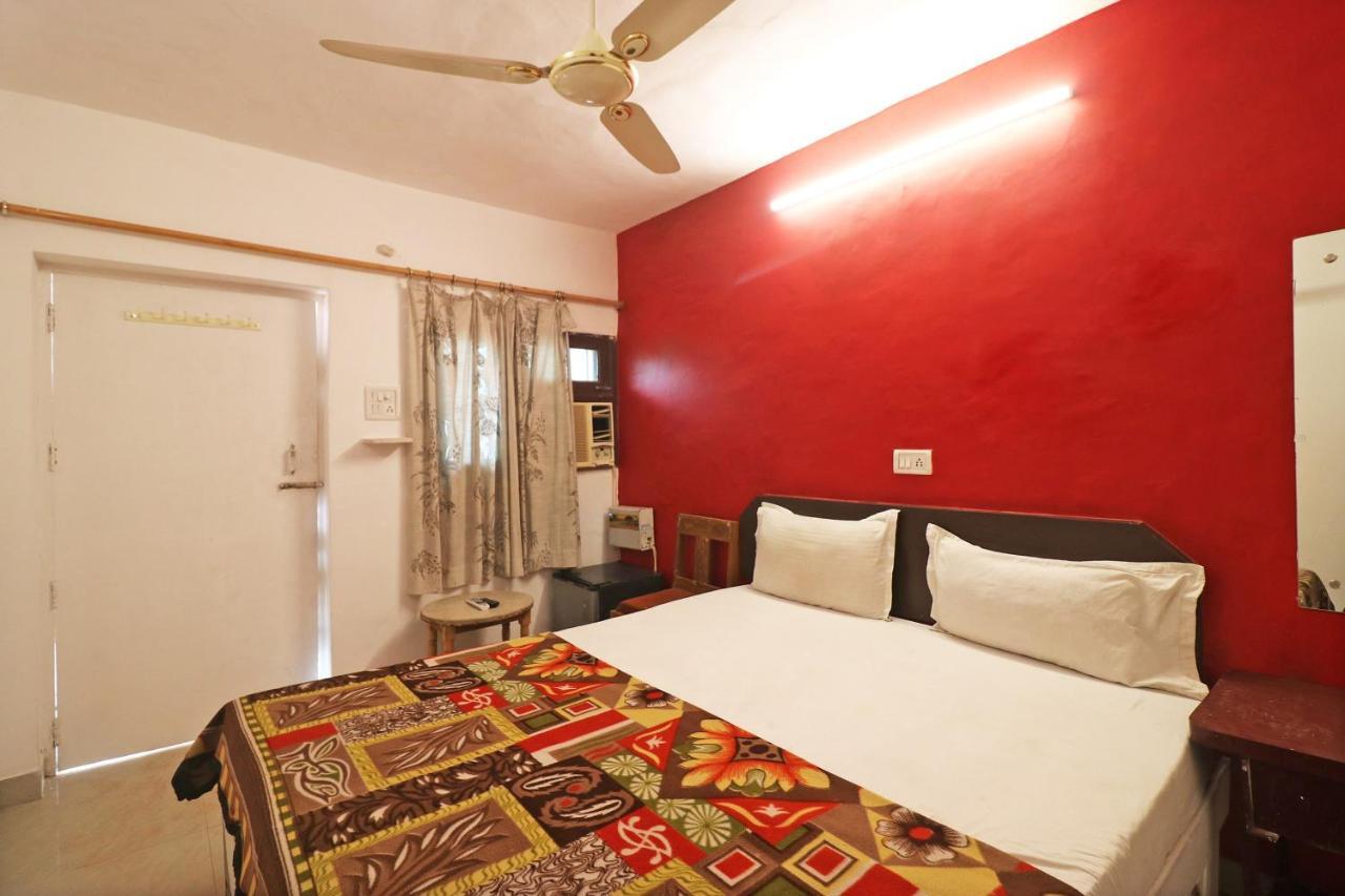 Spot On 48690 Hotel Host Agra (Uttar Pradesh) Exterior photo