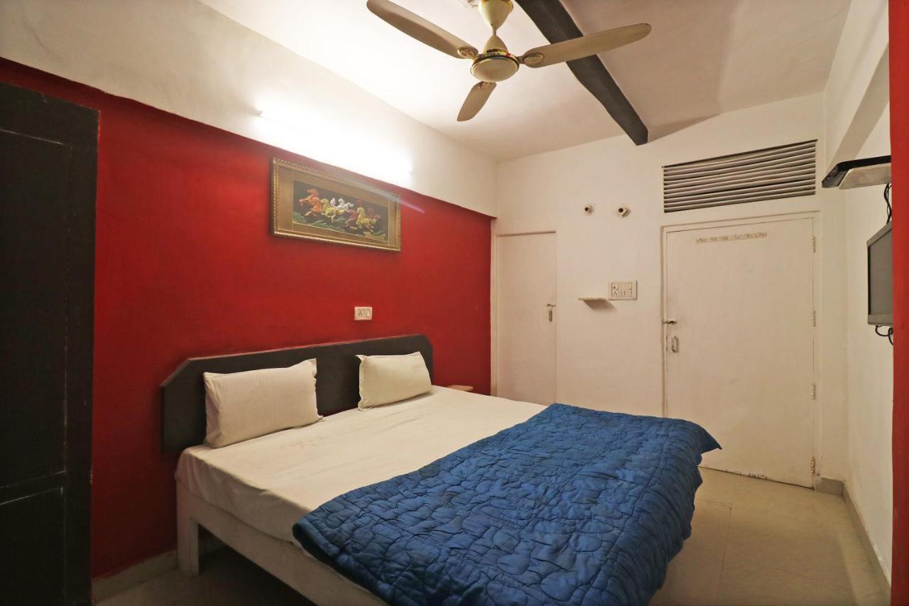 Spot On 48690 Hotel Host Agra (Uttar Pradesh) Exterior photo