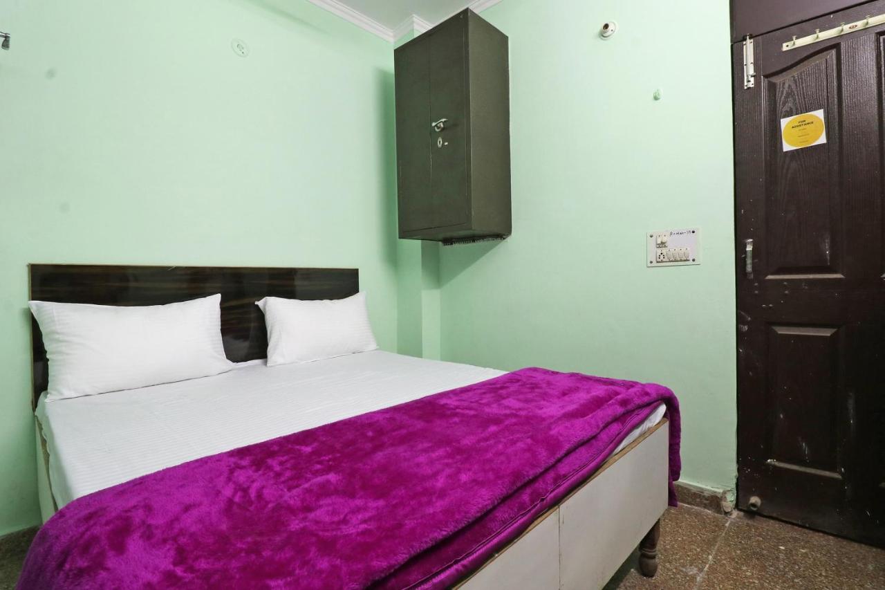 Spot On 48690 Hotel Host Agra (Uttar Pradesh) Exterior photo